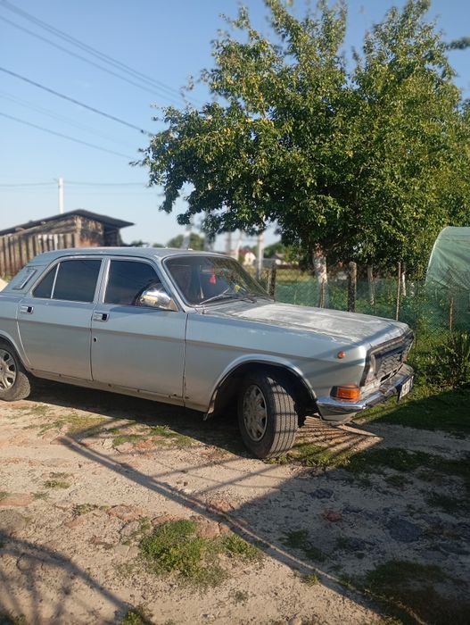 Волга в хорошому стані 2410