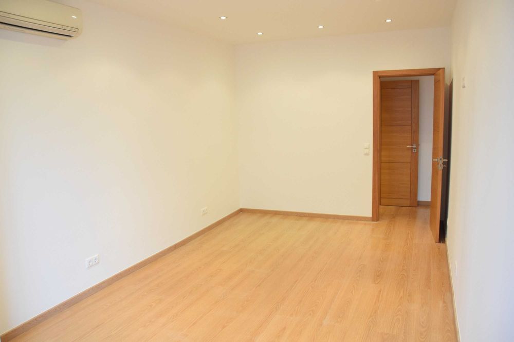 Apartamento T1 com 65m2 para alugar - Lisboa / Alvalade (Av.Brasil)