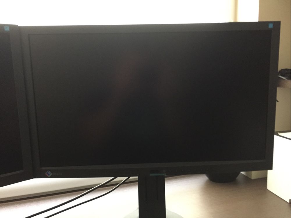 2 monitory 23” Eizo EV2333W czarne