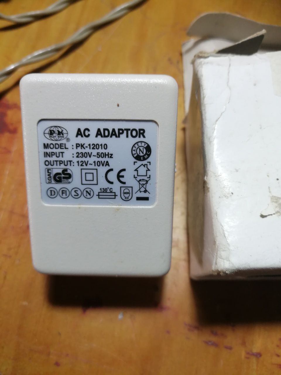 AC adaptador 230v - 12v-10va