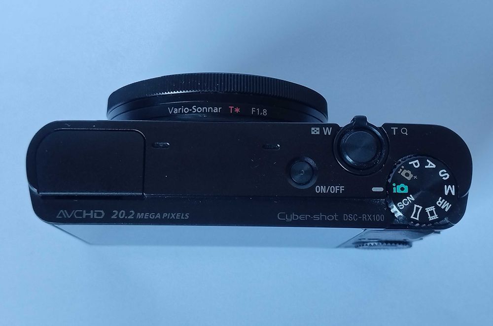 Aparat SONY Cyber-Shot DSC-RX100 M1 MK1 + 2xAku SONY NP-BX1 - stan BDB