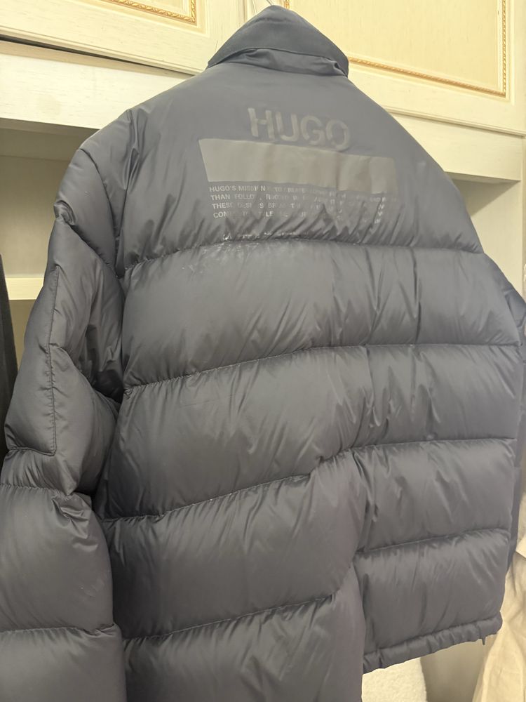 HUGO на разм.L: новый мужской пуховик.