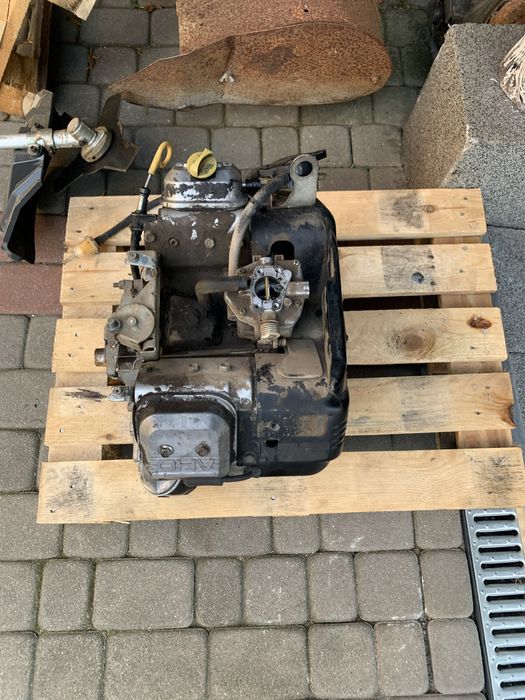 Silnik briggs 570 cc 18 km V z poziomym wałem