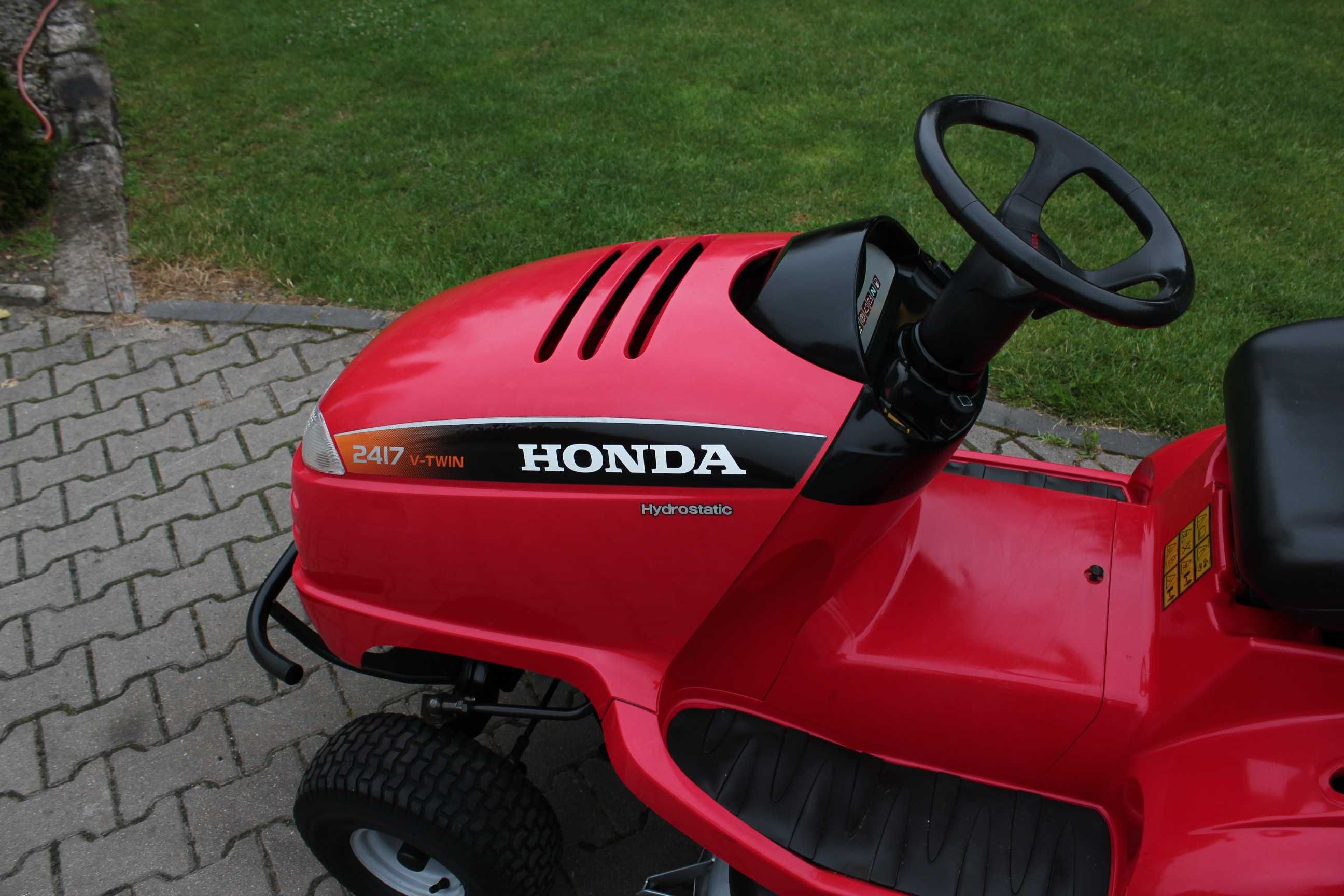 Honda 2417 V2  TRAKTOREK Kosiarka