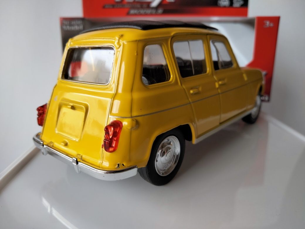 1/36 Renault 4 L "Teto de Lona" (1965)