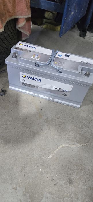 Акамулятор  VARTA 105 AGM
