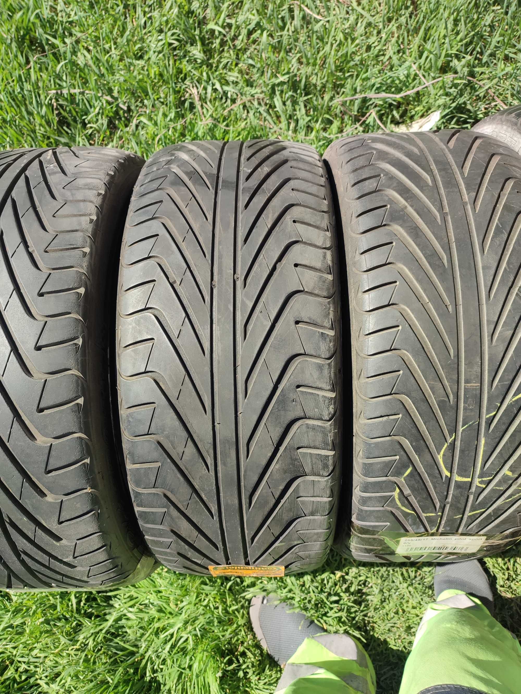 Шины б/у 255/45 r17 Michelin