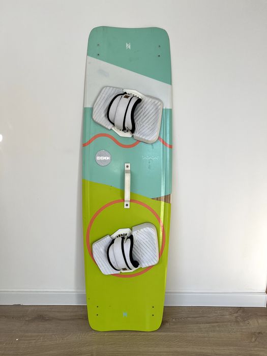 Deska kitesurfingowa Xenon Rayo 137 cm – świetny stan