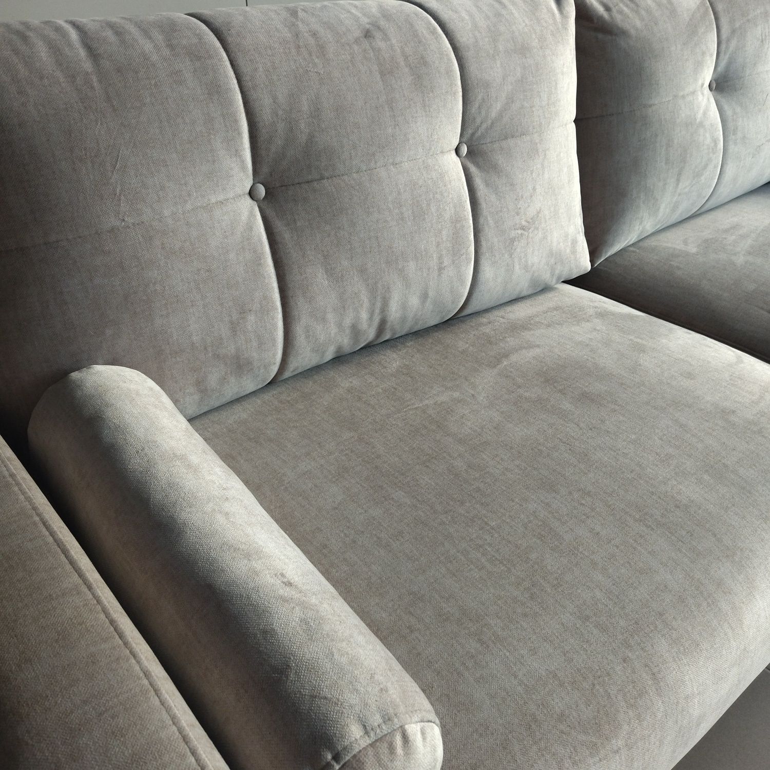 Nowa 3-osobowa welurowa sofa z kolekcji BRW
