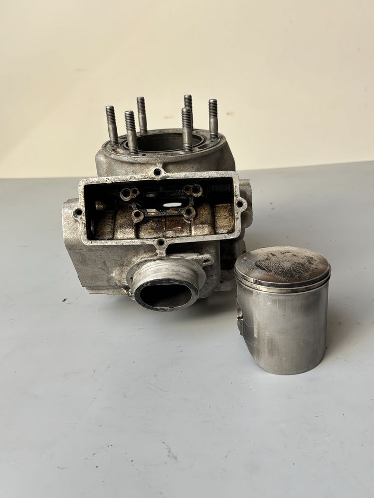 Cylinder+Tłok YAMAHA YZ250 R 99-15