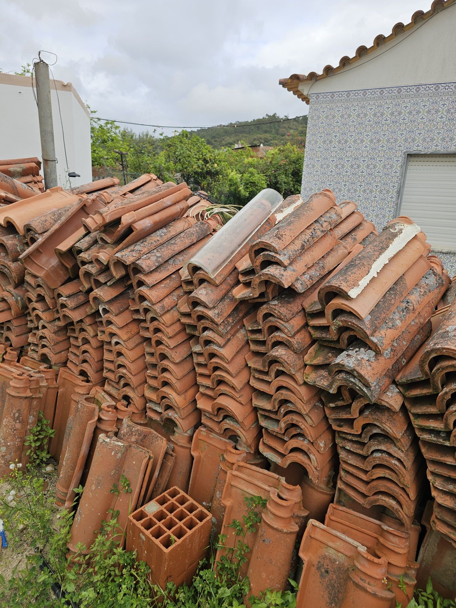 Telha lusa aproximadamente 70m2