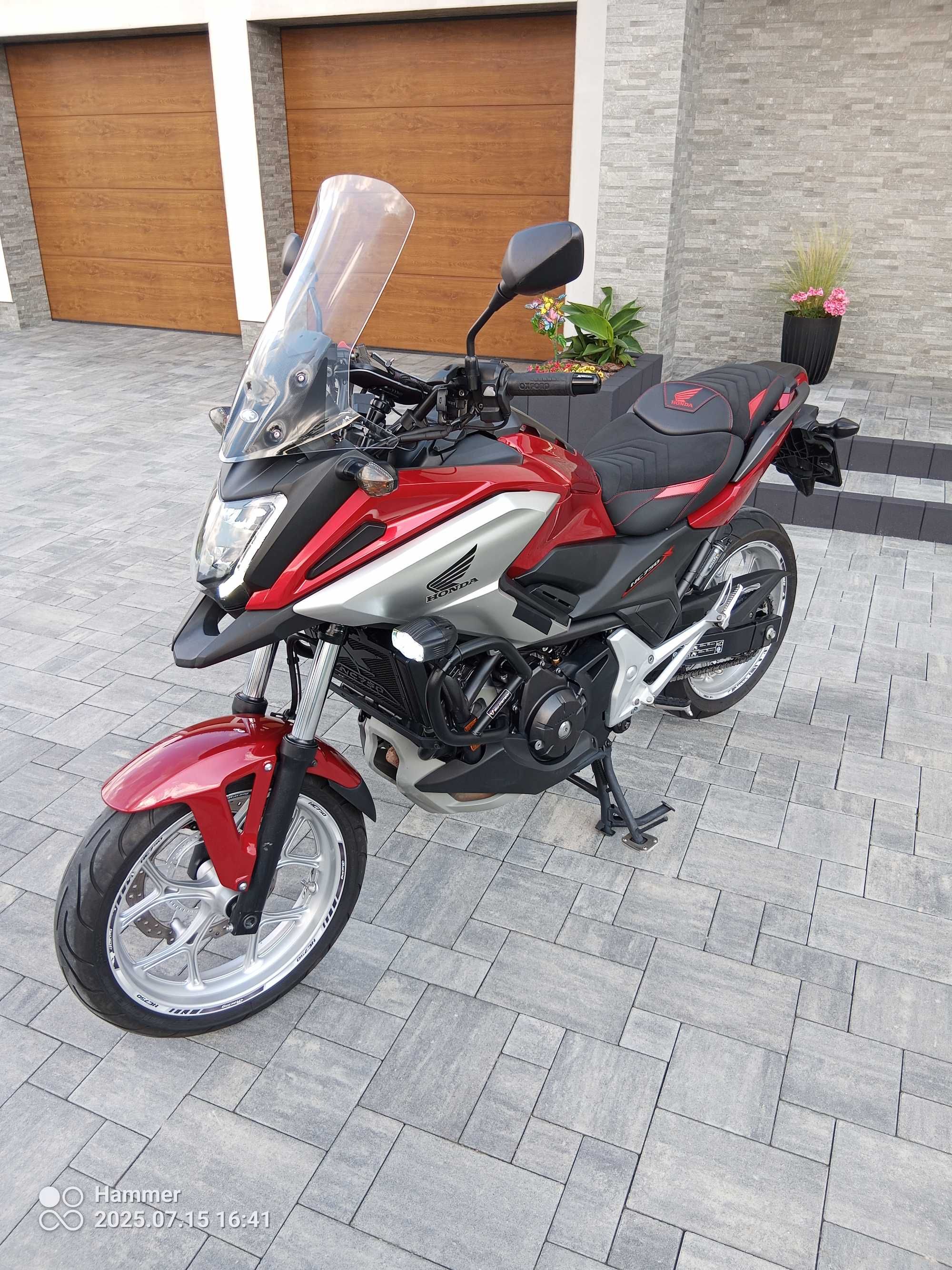 Stan bardzo dobry, dużo dodatków, salon Polska Honda Nc 750x DCT