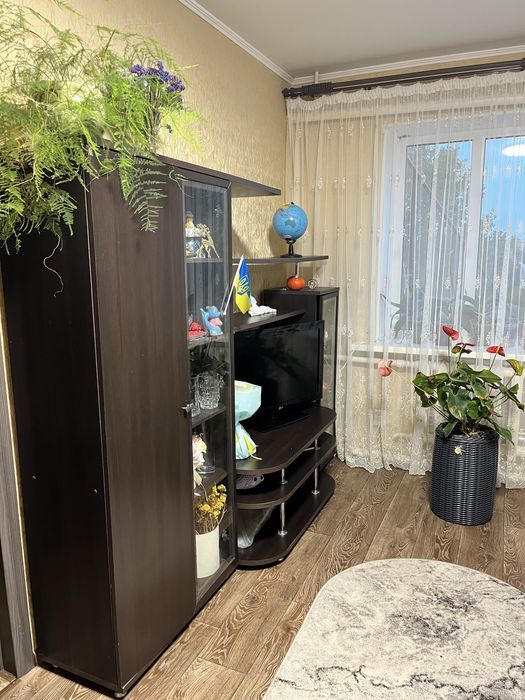 Продам меблеву стінку в хорошому стані