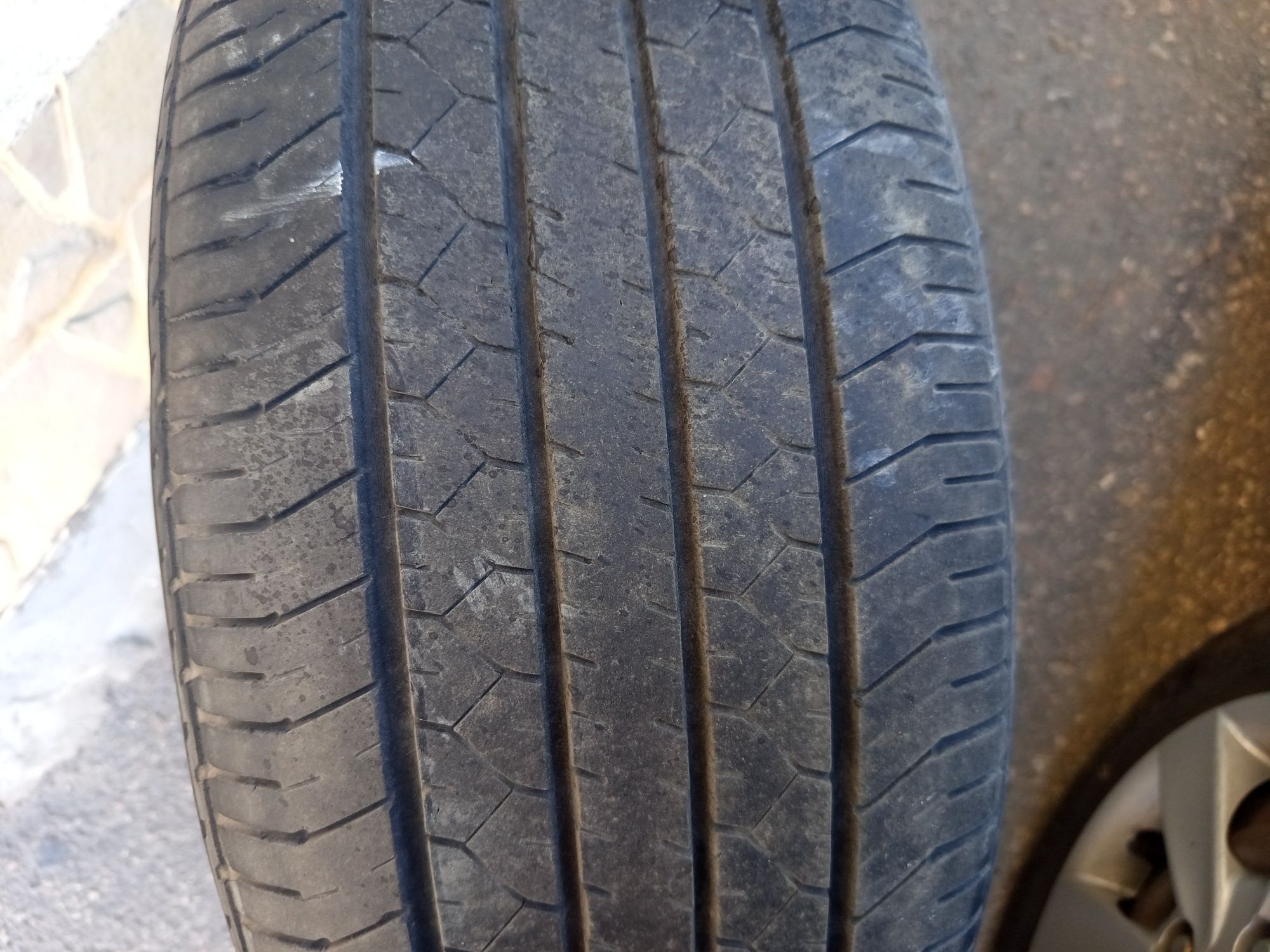 Літня резина DUNLOP 225/50 R 17