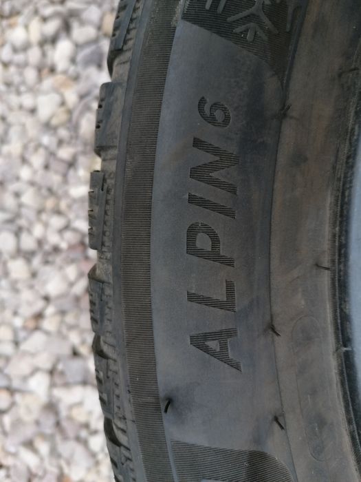 215/55/17 Michelin 2022 rok zimowe