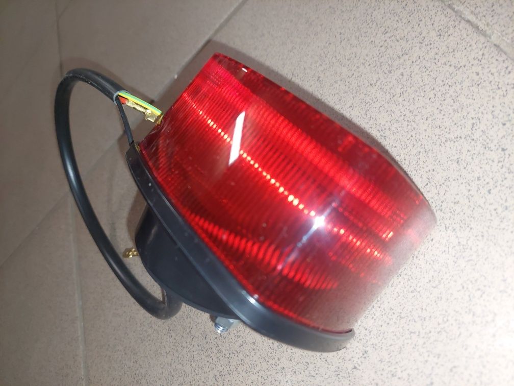 Sprzedam nowa kpl lampa przod wsk125 175 pl