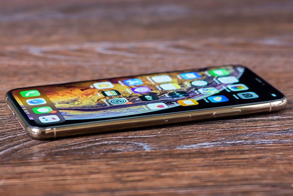 Apple iPhone XS MAX 64/256/512 gb Space Silver Gold 200$