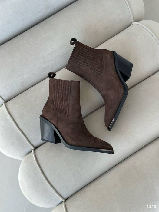 Трендові козаки демісезон. Хітова модель