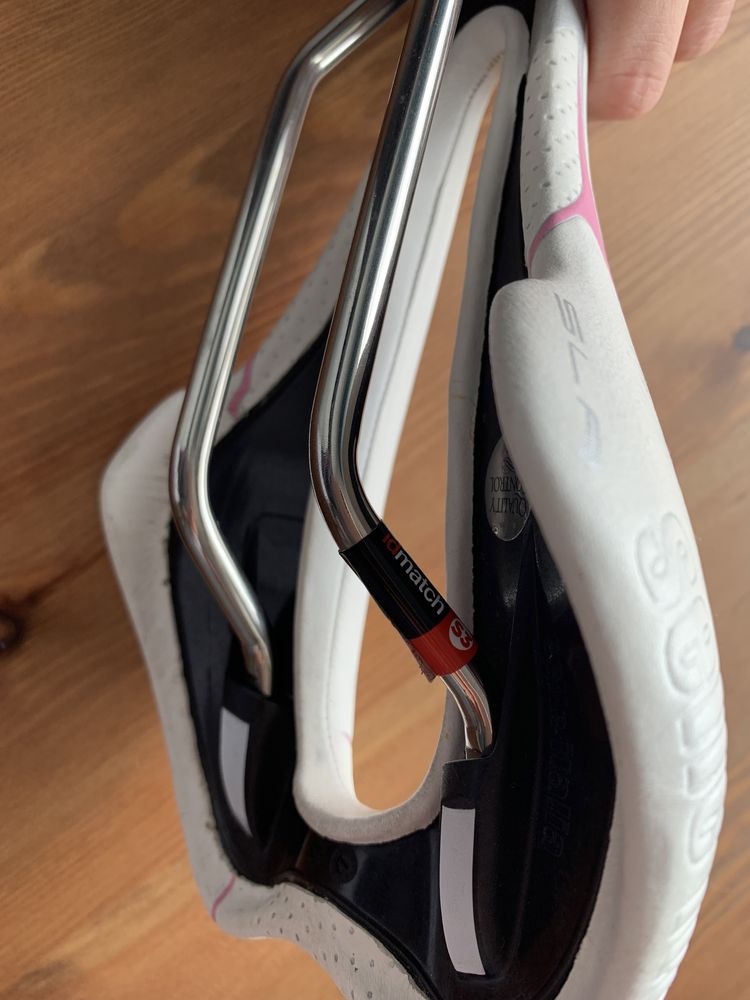 Karbonowe siodełko rowerowe SLR Lady Selle Italia