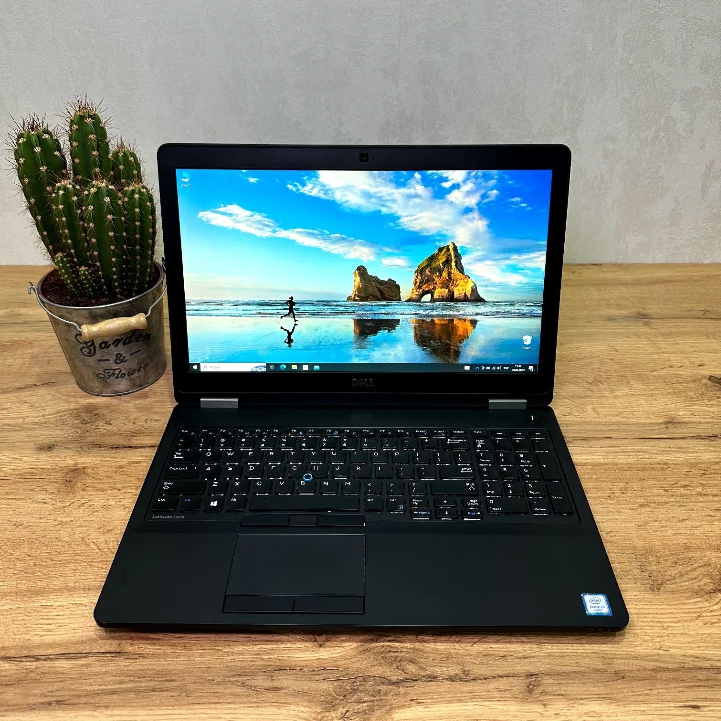 Ноутбук Dell Latitude E5570 | RAM 8 Gb | 256 Gb SSD пам'яті