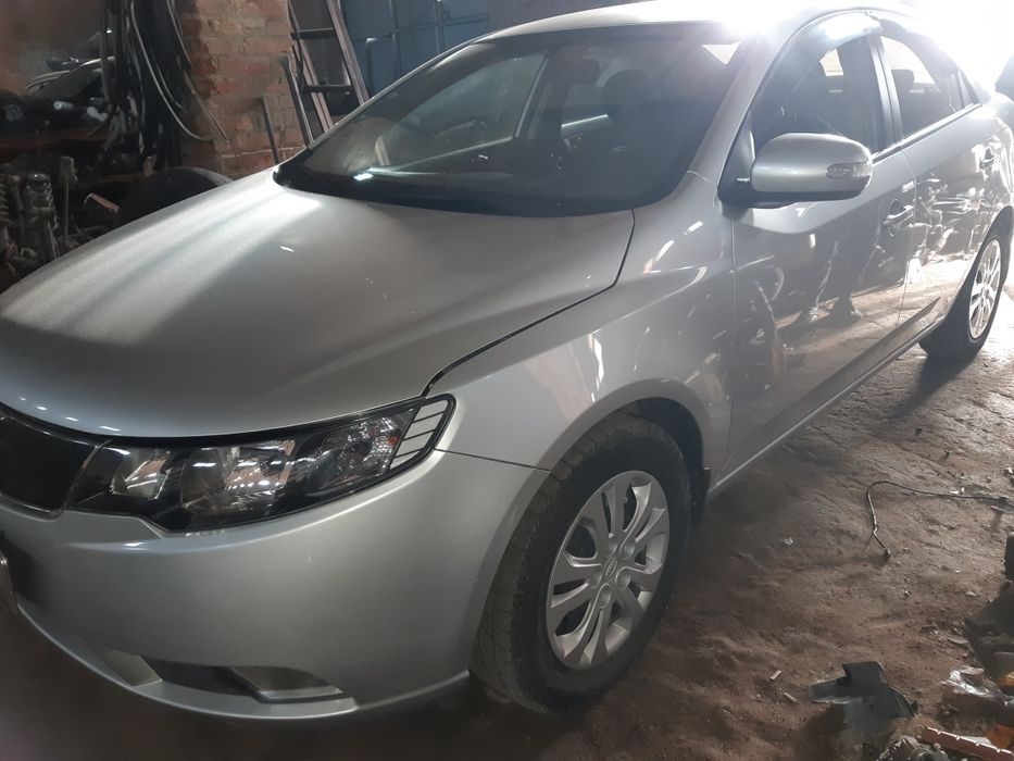 Підрамник,подрамник kia cerato/forte 2009-2012