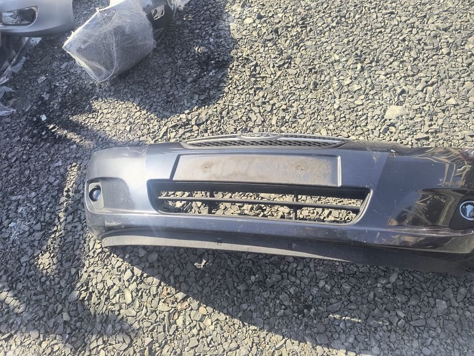 Бампер передній Kia Ceed 2006-2009