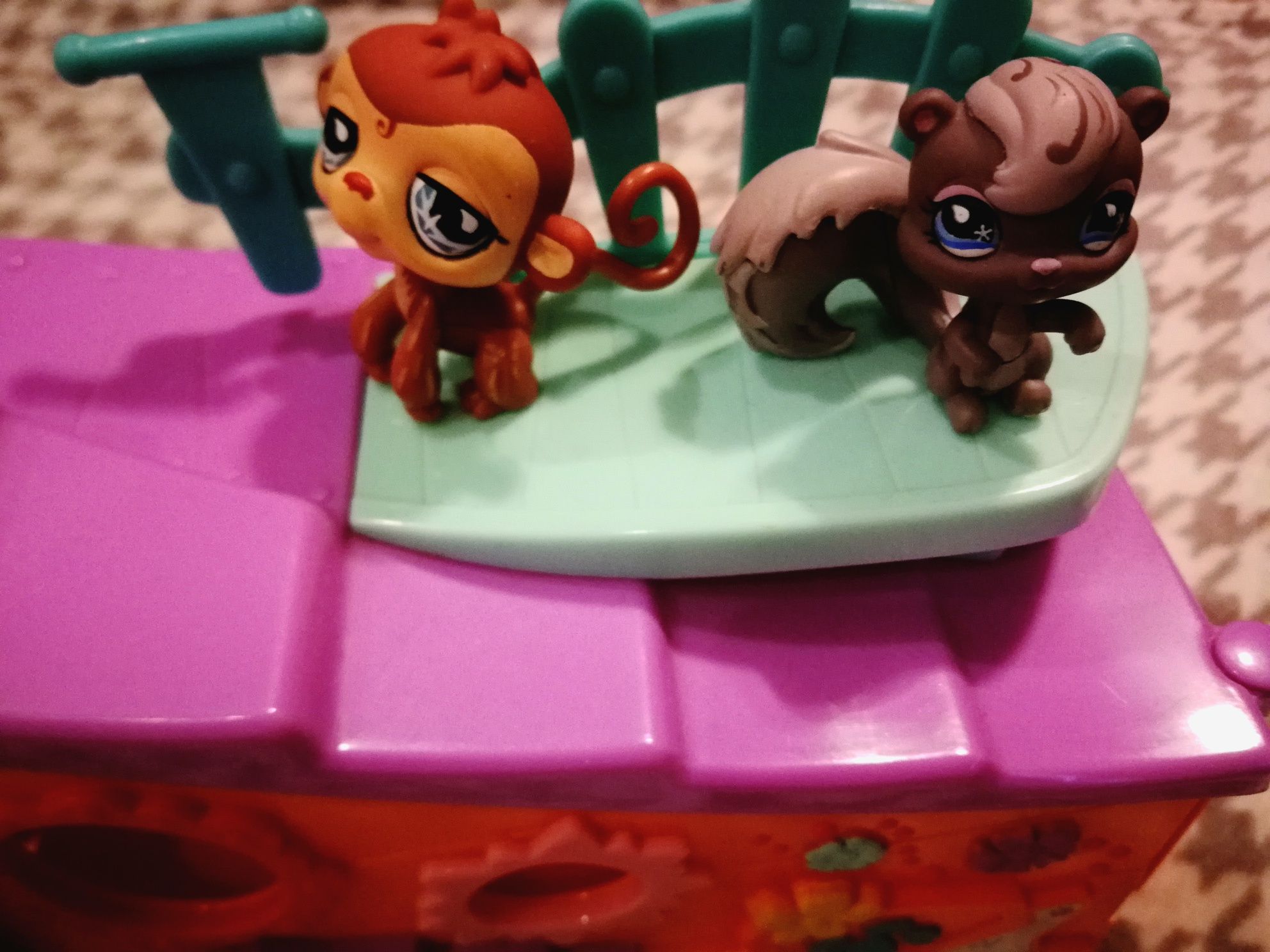 Domek Littlest Pet Shop z figurkami