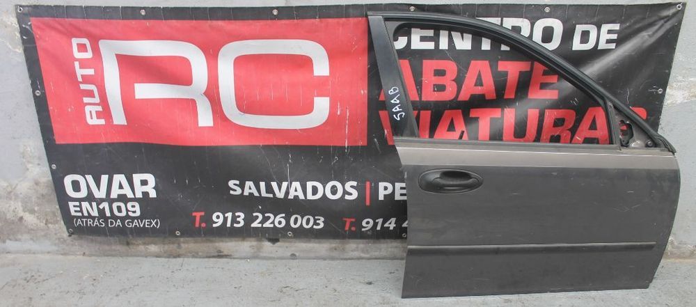Porta da Frente do Lado Direito Saab