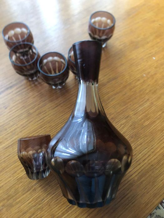 Графин і шість стопок