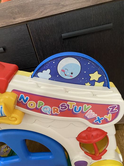 Продам музикальний будинок Fisher Price