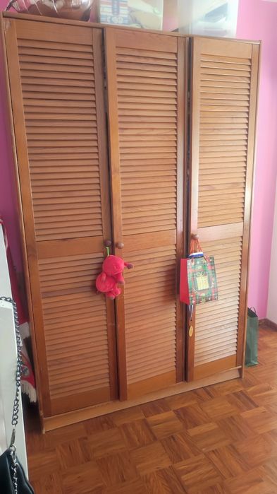 Armário com 3 portas