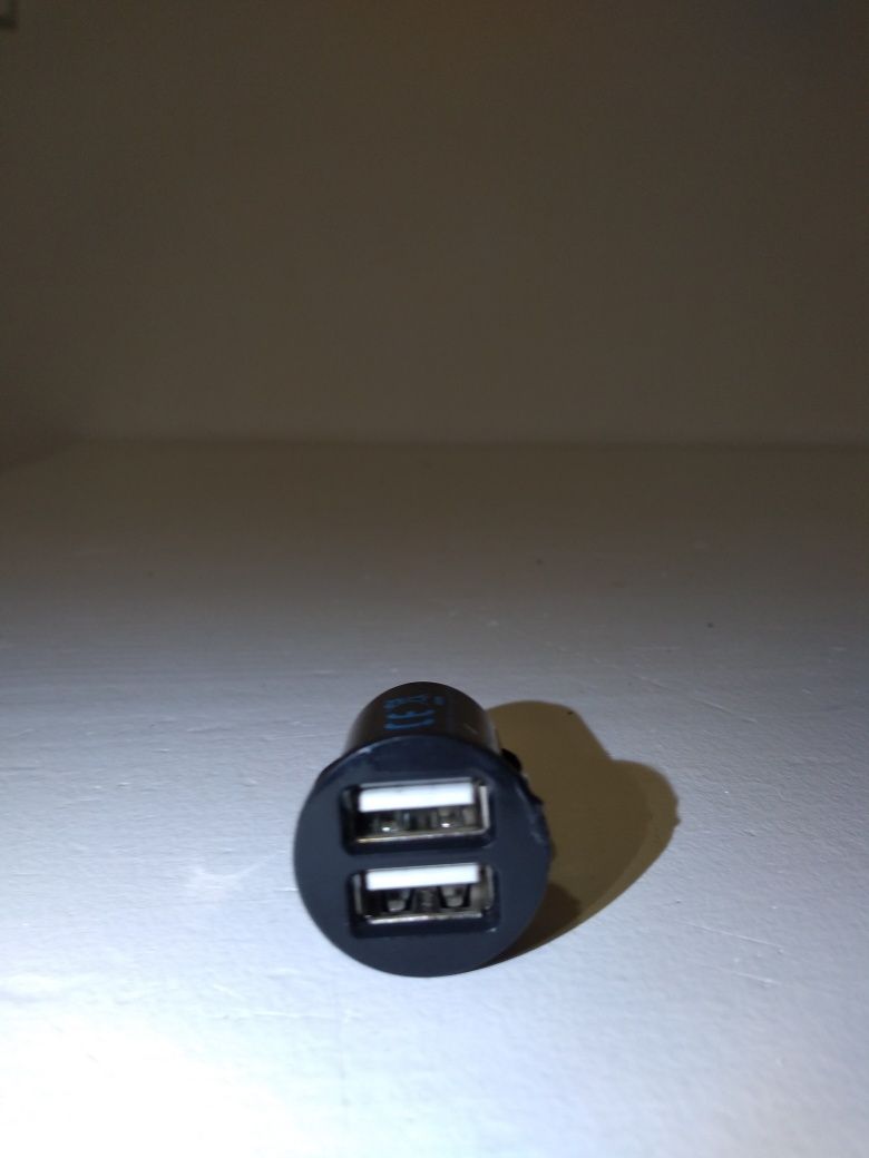 Ładowarka samochodowa USB 2 gniazda