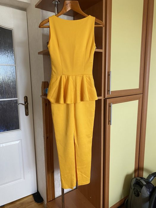 Вечірня сукня