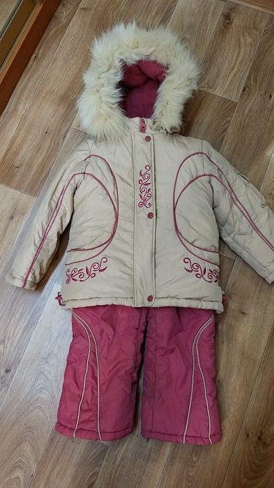 Зимний комплект на девочку