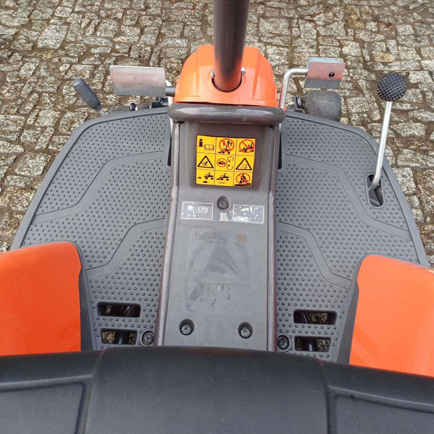 Husqvarna Rider R112C + kosisko Combi 85 Hydrostat stan bdb.