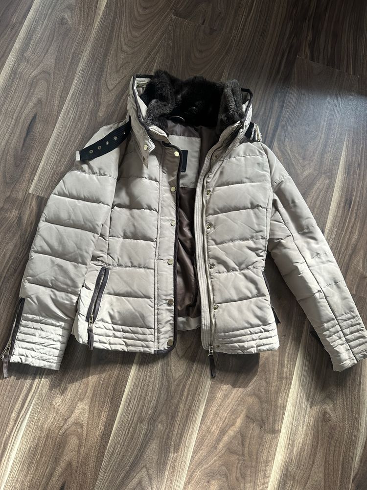 Kurtka Zara Basic puchowa M 38 beżowa PUCH damska zimowa