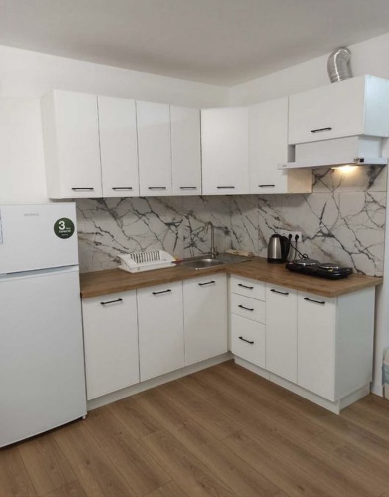 Нова Набірна кухня Безкоштовний проєкт фарбовані фасади пряма кутова