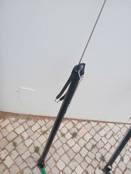 Arma caça submarina