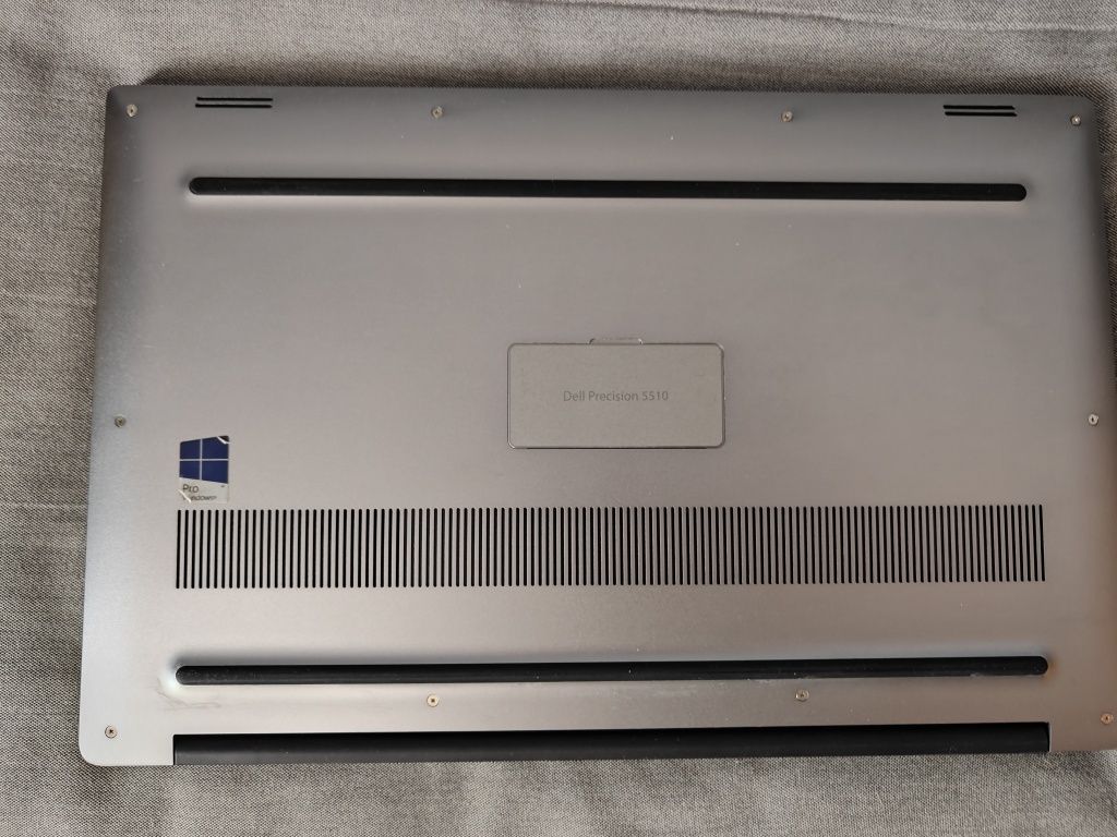 DELL precision 5510 i7 i 16GB