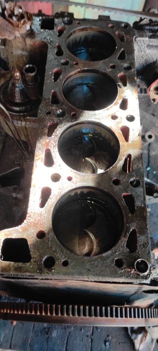 Блок двигуна ваз 2105