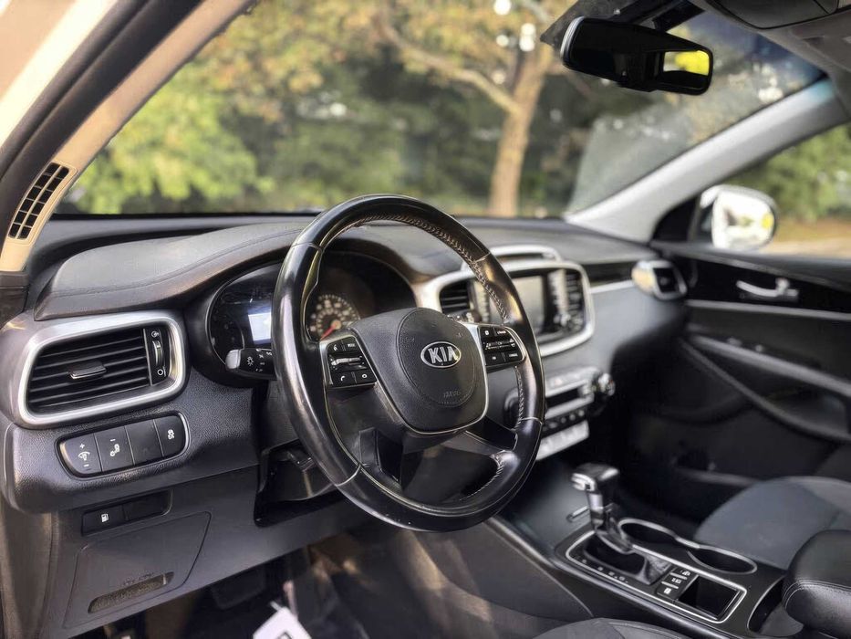 Kia Sorento LX      2019