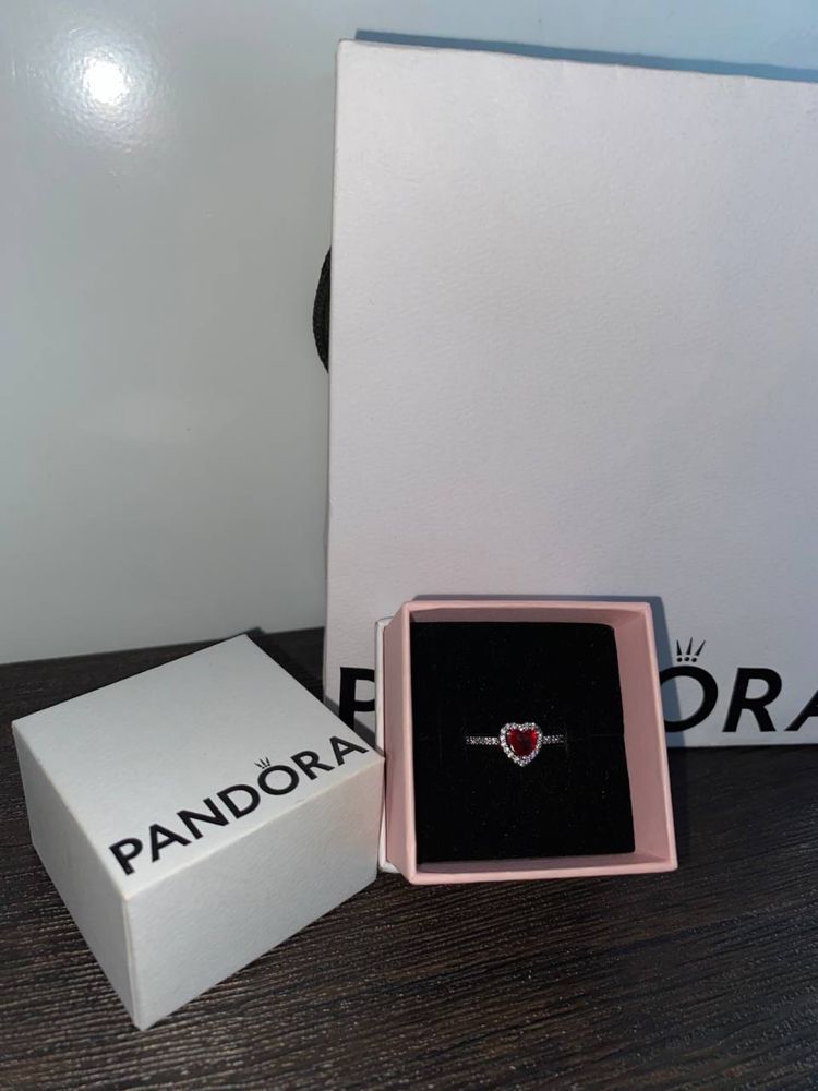 серебряное кольцо «красное сердце» pandora 925 проба