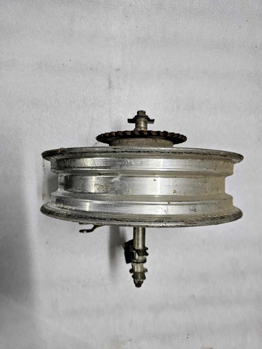 Koło felga tył tylna skuter chopper łoś