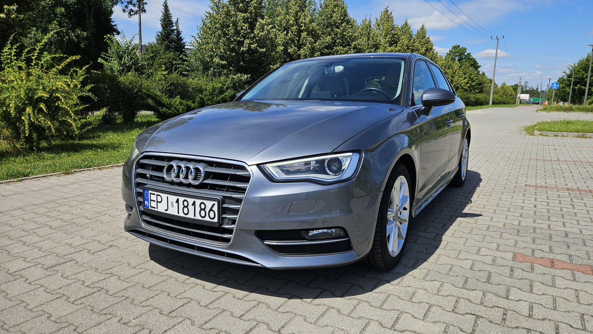 Audi A3 8v hatchback 1.4 benzyna 122 KM 13r. Bogate wyposażenie LEDY