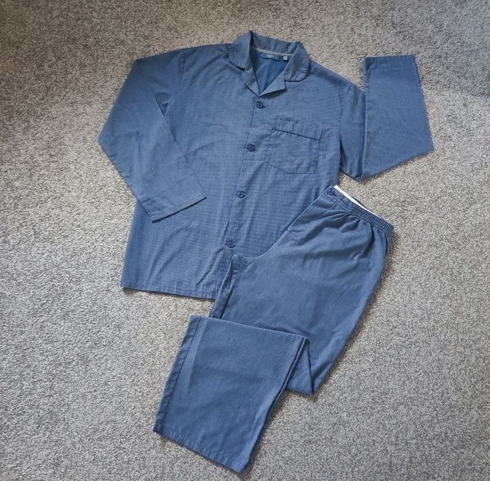 Чоловіча піжама в клітинку