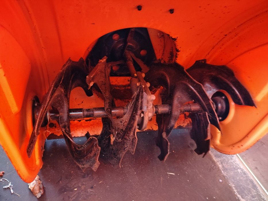 Odśnieżarka spaliniwa