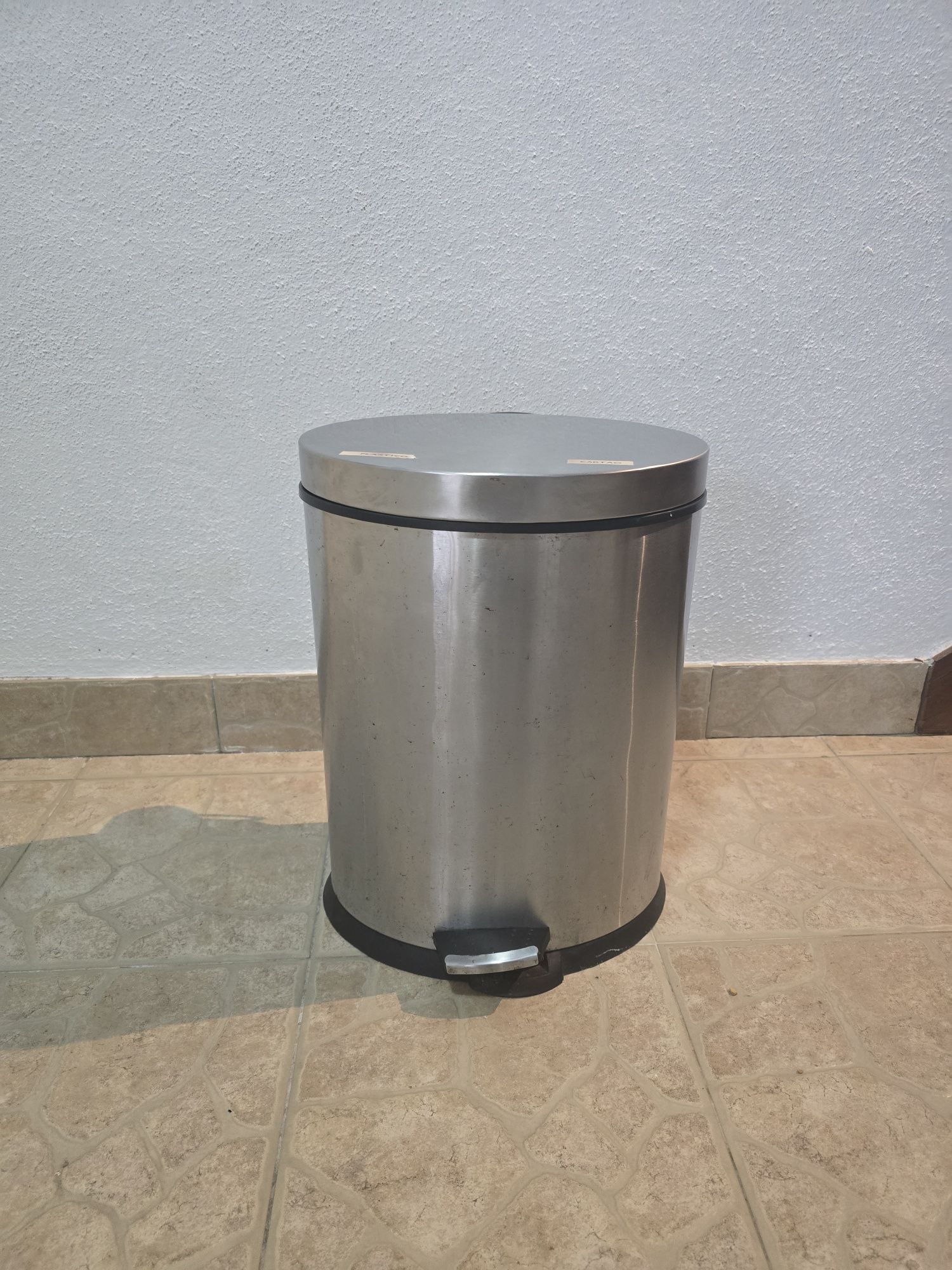 Caixote de lixo inox