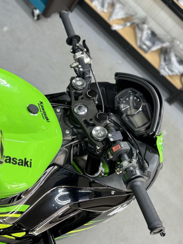 Kawasaki Zx6R 636 Ninja stunt