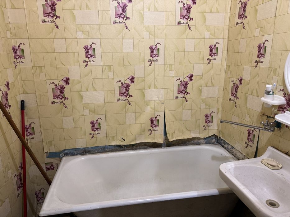 Продам чешку 2к квартиру на Кирова 54 кв м