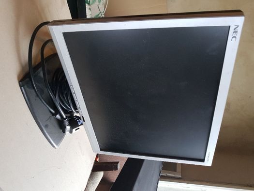 Monitor LCD NEC 72VM 17